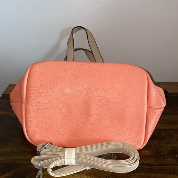 Coral 2 in 1 Crossbody or Shoulder Bag NWT - Picture 4 of 6